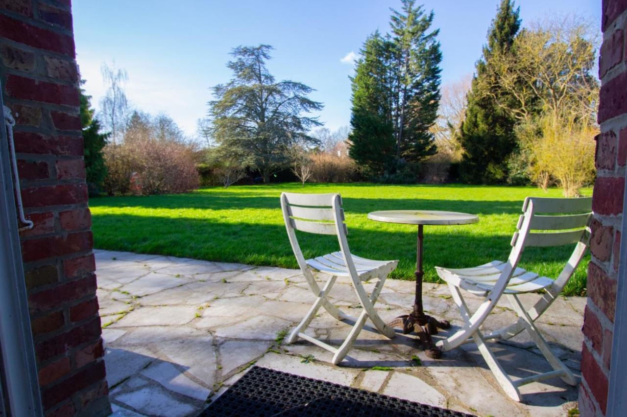לינה וארוחת בוקר Hem Les Jardins De Beaumont מראה חיצוני תמונה